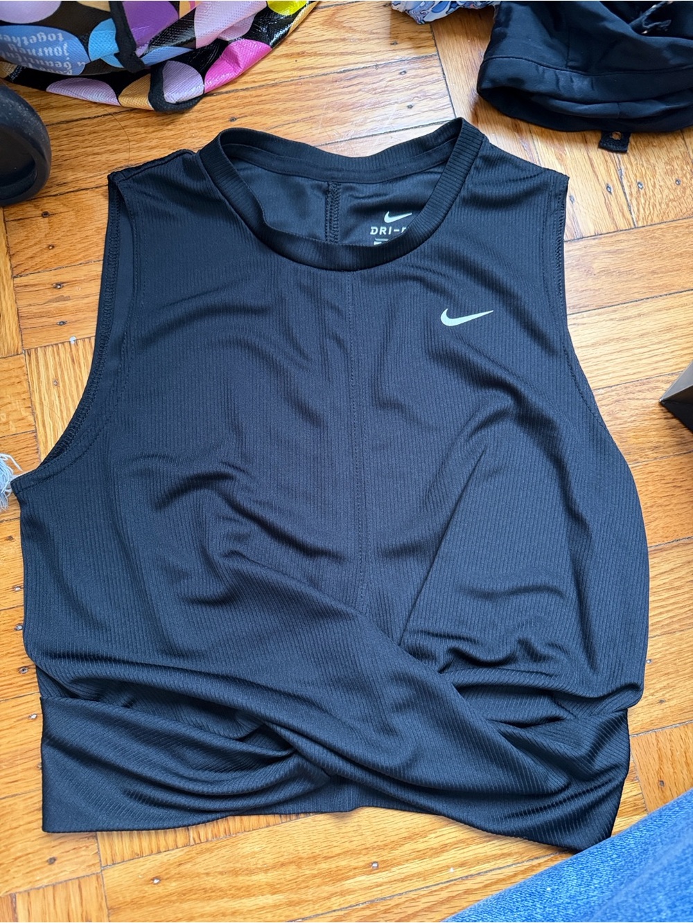 Double Pack Nike Black & White Dri-FIT Sleeveless Crop Tank size Medium - Picture 6 of 6